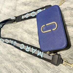 Marc Jacobs Blue Crossbody Bag The snapshots